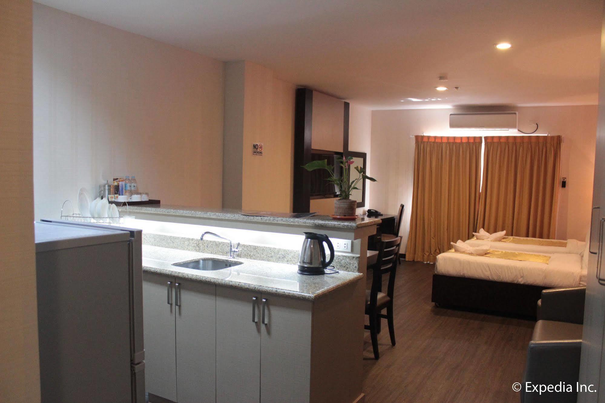 Sun Plaza Subic Hotel Olongapo Exteriér fotografie